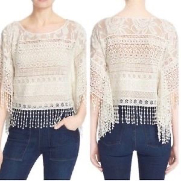 Top Sleeveless Designer By Alice + Olivia In Cream, Size: M